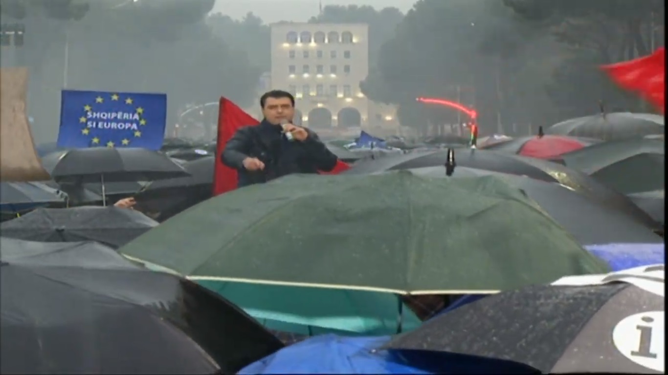 Basha: Rama iu përgjigj thirrjes tonë me dhunë barbare