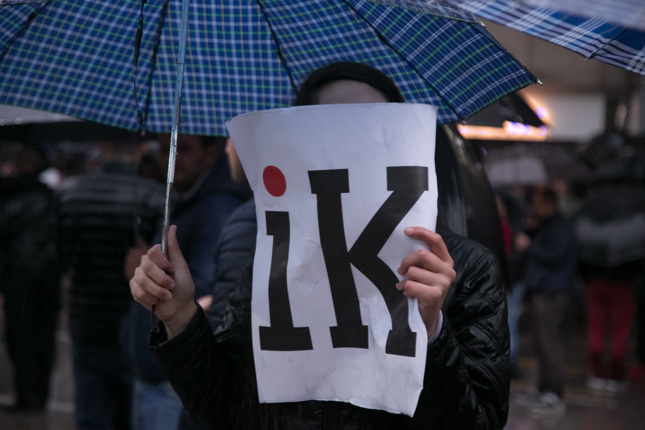 FOTO – GALERI/ Protesta masive e opozitës, qytetarët ‘pushtojnë’ Tiranën