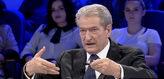 “Nuk përjashtohet mundësia për përplasje”, Berisha flet dhe për 21 janarin