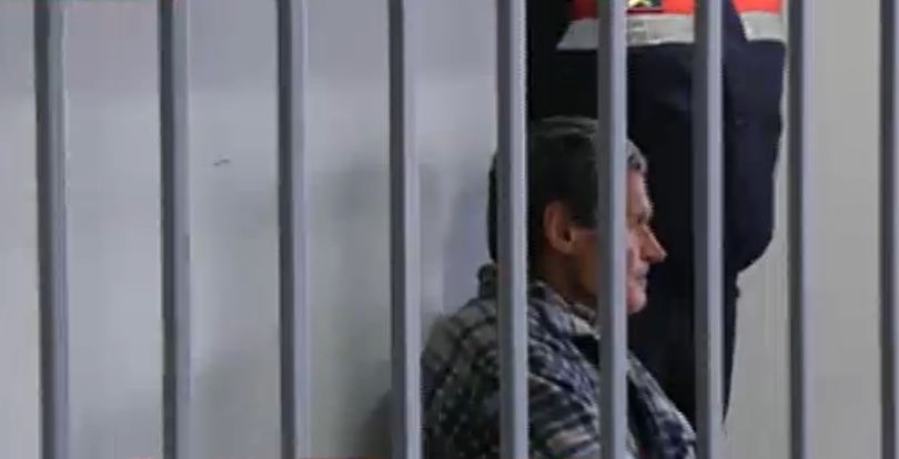 Vrau gruan me sëpatë, 63-vjeçari lihet në burg: Më tradhtonte me komshiun