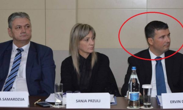 Si humbi jetën zyrtari shqiptar në Rumani, shoqërohej nga gruaja e tij