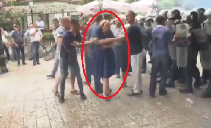VIDEO/ Tensionet në Shkodër, PD: Policia dhunoi Voltana Ademin
