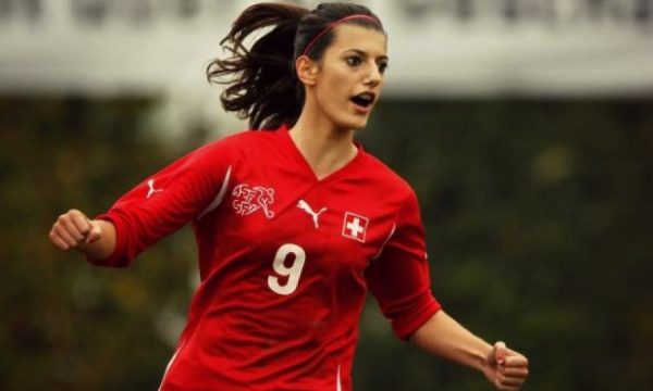 Zhduket papritur futbollistja shqiptare ne Itali