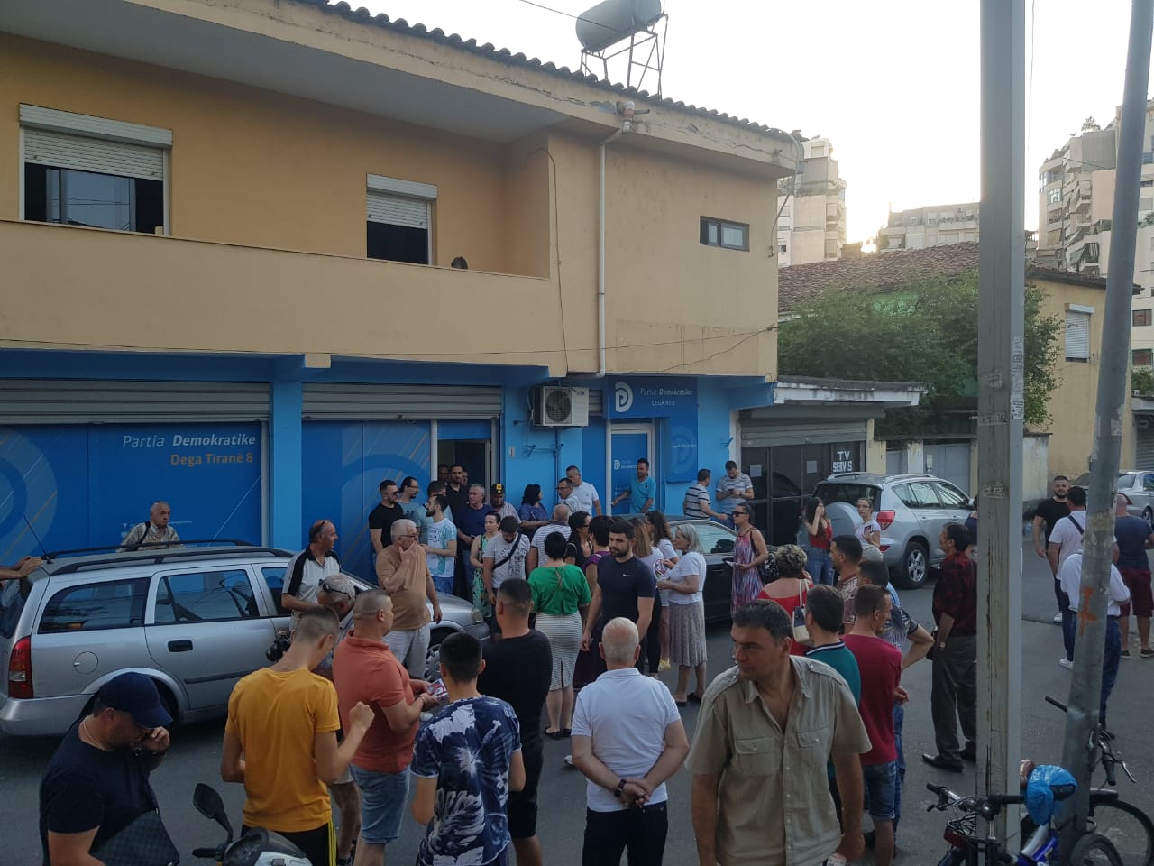 Marshim ne Tirane, refuzoni zgjedhjet!