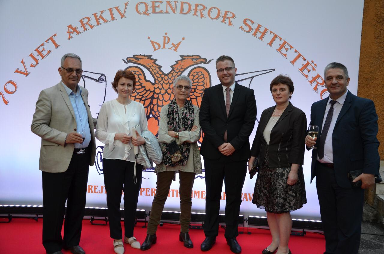 FOTO/70-vjetori i themelimit të Arkivit Qendror, prezantohen dy projektet e mëdha