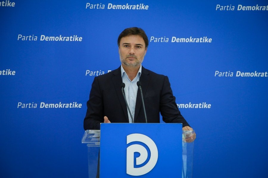 VIDEO/”Duhet të ishte dorëhequr”, PD: Rama do vazhdojë të mbrojë Dakon