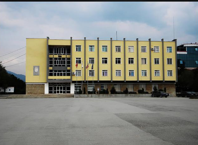 LETRA/Nis zbatimi i dekretit të Presidentit, Bashkia Kukës: KQZ të lirojë ambjentet