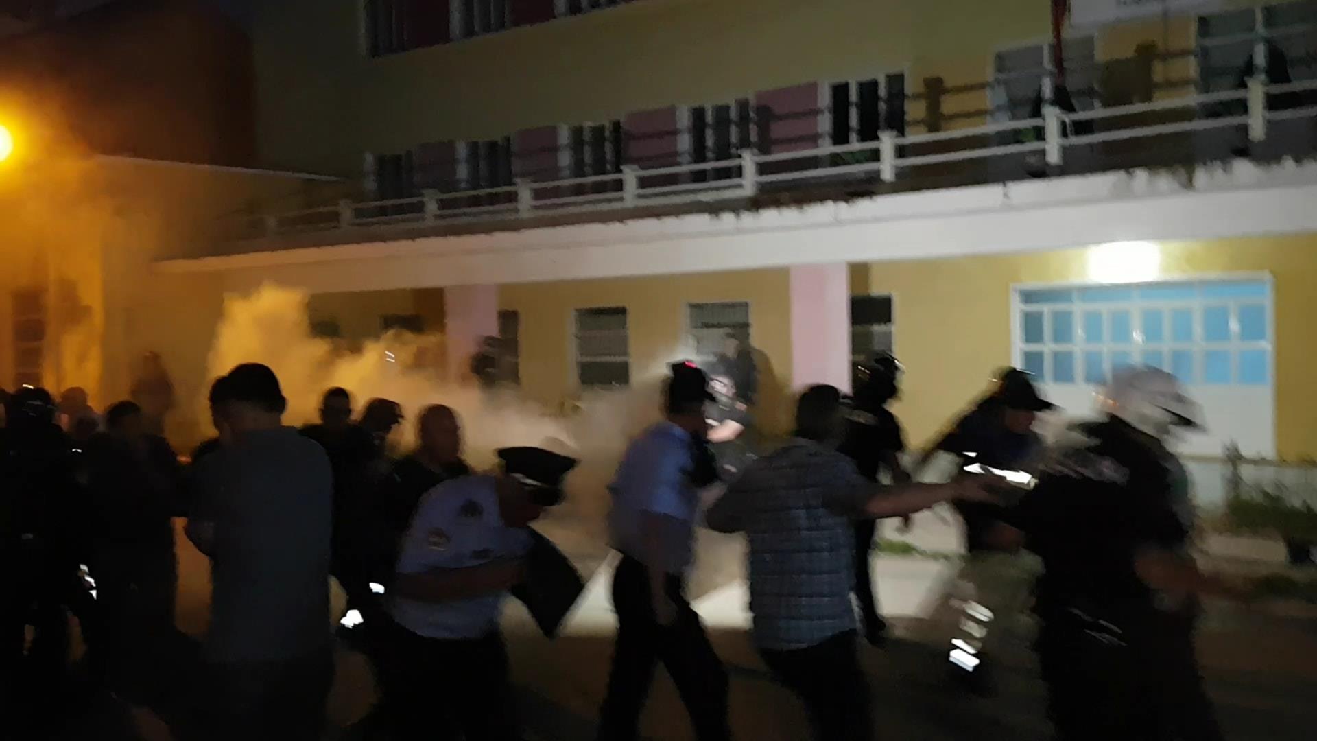 Gjunkshi tregon protestën e Dibrës, Lleshaj genjeu, nuk u lëndua asnjë polic