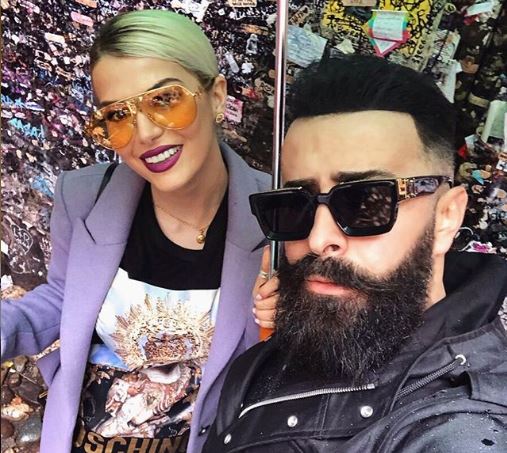 FOTO/Eshtë shtatzënë? Fotoja e fundit e Marinës hedh dyshime të forta