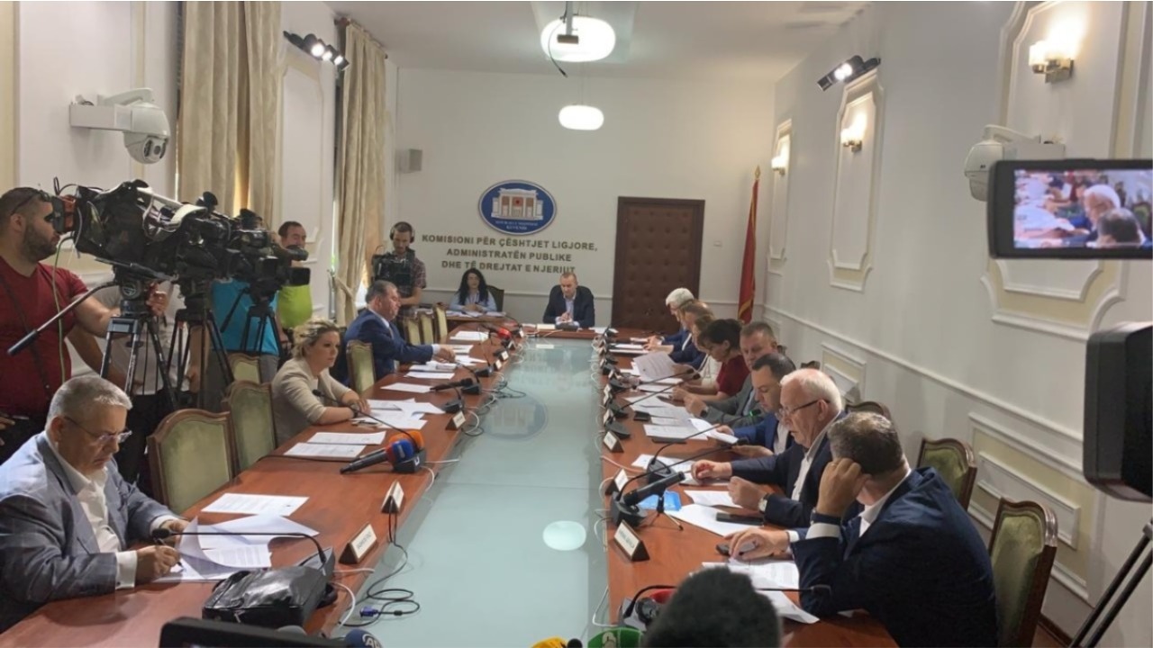 Hapi tjetër i socialistëve, miratohet Komisioni Hetimor për Presidentin Meta