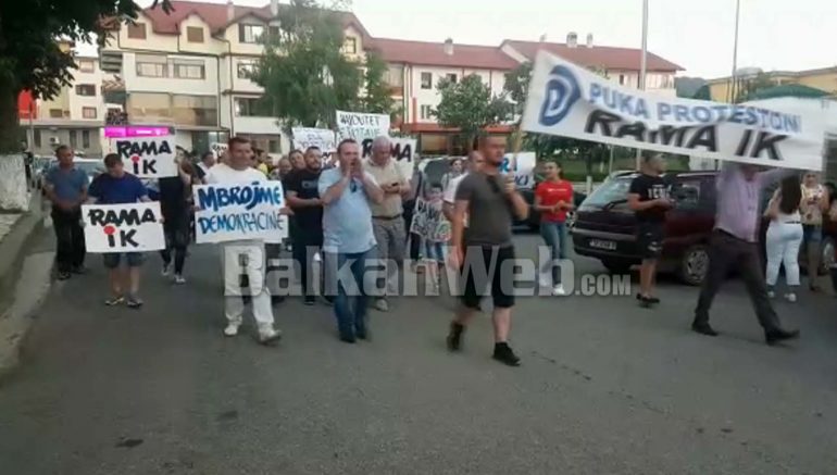 Edhe në Pukë protesta përballë KZAZ-së, qeveria presion qytetarëve të votojnë