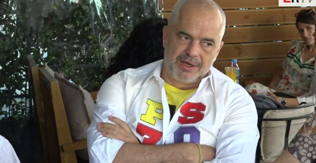 Meta e pret në zyrë, Rama takon banorët dhe shqetësohet për situatën: Po si mund ta heqin një qeveri?…
