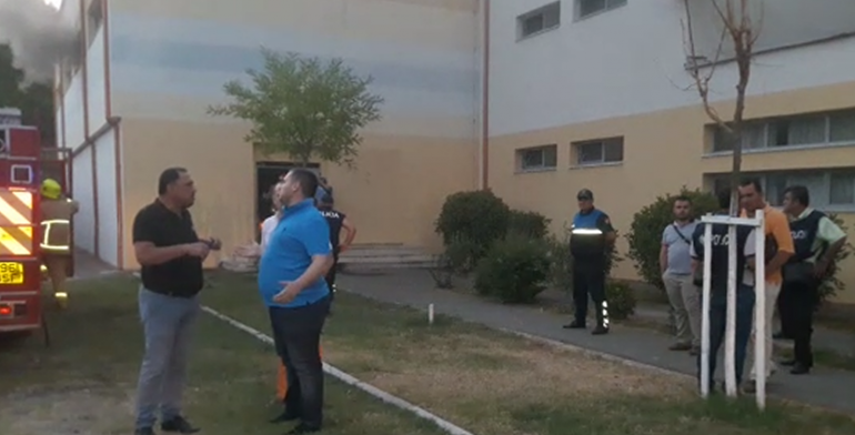 Ngrihet tensioni në gjithë vendin, KZAZ në Vaun e Dejës në flakë, në Berat rrethohet