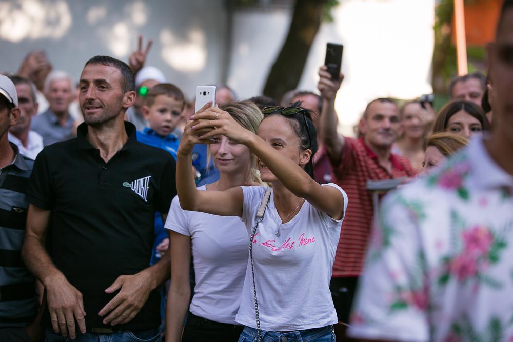 FOTO/”Kjo qeveri bandë i është vërsulur buxhetit të shtetit”, Basha flet për projektin e Edi Ramës