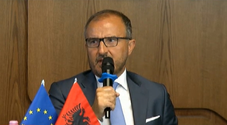 Përplasjet për Teatrin, si e komenton Soreca: Është çështje delikate, nuk mund të themi asgjë…