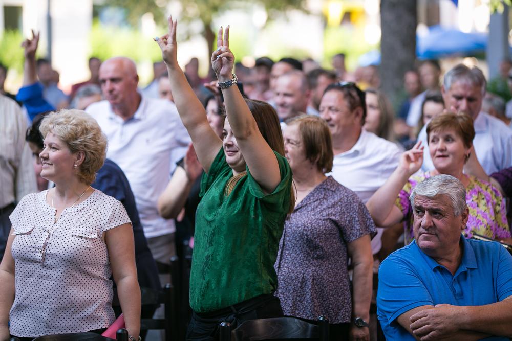 FOTO/”Kjo qeveri bandë i është vërsulur buxhetit të shtetit”, Basha flet për projektin e Edi Ramës