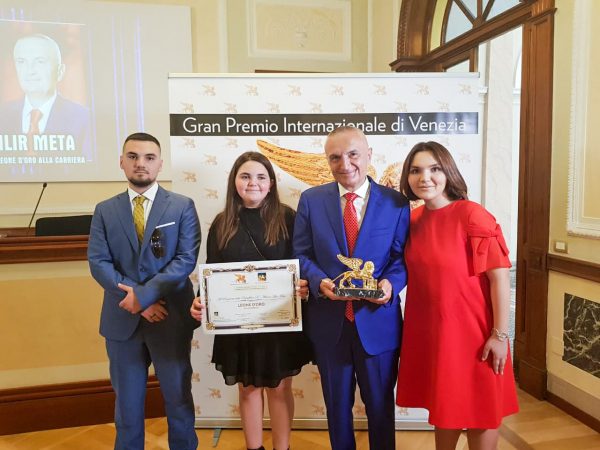 “Do bëj gjithçka për demokracinë”, Meta nderohet me çmimin ndërkombëtar në Venecia