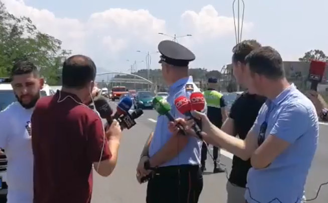 VIDEO/Apeli për drejtuesit e automjeteve: Akset më problematike, ja cila rrugë iu çon më shpejt në jug