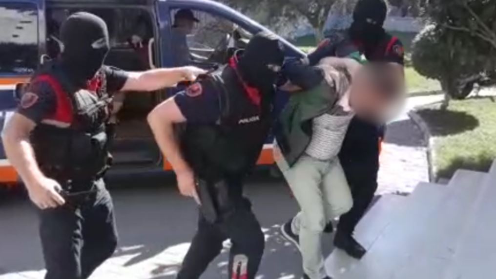 10 ditë në arrati pas tentativës për vrasje, kapet dhunuesi i familjes në Krujë