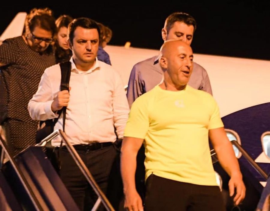 Haradinaj kthehet nga Haga, mesazhi i fortë: Kufijtë e Kosovës nuk guxon t’i prekë askush