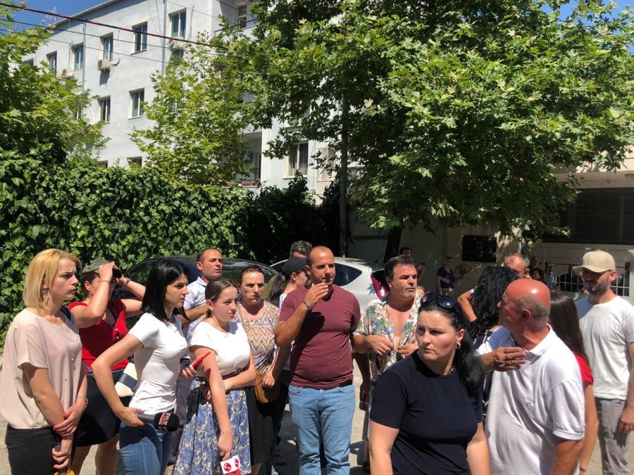 LAJM I FUNDIT/Përplasje tek Krimet e Rënda, arrestohen protestues të Astirit