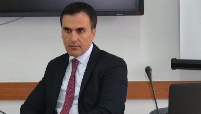 Rival i Arta Markut, kalon Vetingun prokurori i njohur