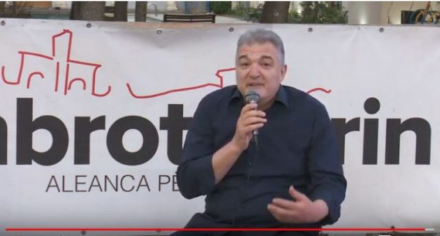 TEATRI/Gjata i përgjigjet Ramës: Hajduti legjendar psiqik, nuk ndalet po nuk vodhi gjithë Shqipërinë