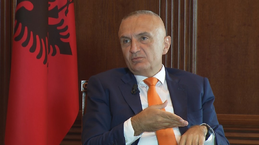 Ilir Meta sulmon korrupsionin te Unaza e Re: I pacipë dhe i shfrenuar, me banorët genocid