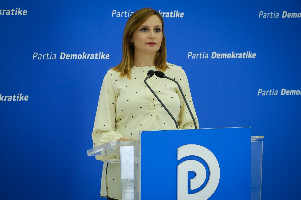 “Konkluzioni i tre raporteve”, Tabaku: Shqipëria ka qeverinë më të korruptuar të Ballkanit