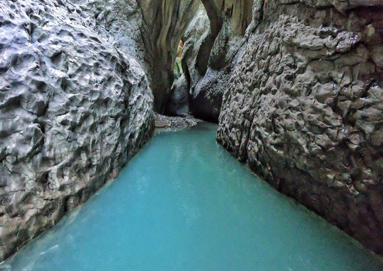 Turistët bllokohen në Kanionet e Holtës, emergjencat në vendngjarje