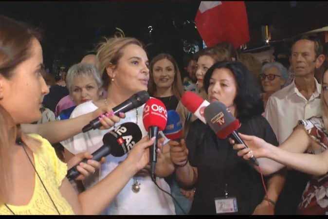 Kryemadhi: Pazaret në kurriz të shqiptarëve kanë marrë fund