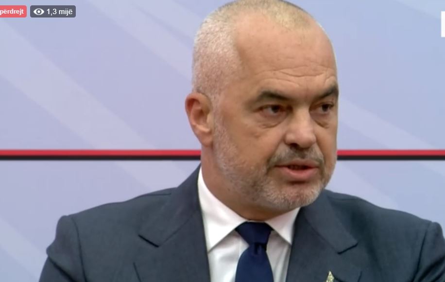 Rama pasi falenderon policinë u jep urdhëra: Hidhuni në sulm!