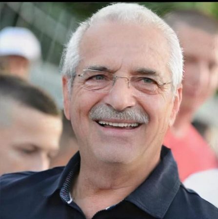 Tahiri ironizon me foton e FaceApp: Me rrudha dhe plak duke pritur gjyqin …