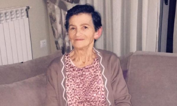 Humb papritmas 76-vjeçarja në Elbasan, familjarët kërkojnë ndihmë
