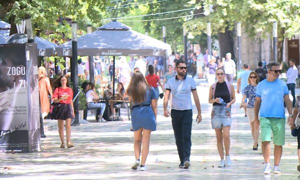 Shqiptarët me arsim të lartë, por pa punë/ Ja shifrat tmerruese