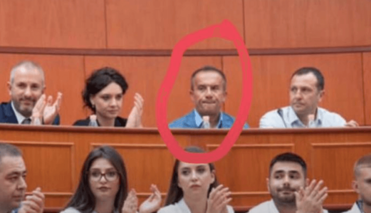 “Dekani i FGJH-së bëhet anëtar në Këshillin Bashkiak”, Berisha: Dekani si puthador i Lal Plehut