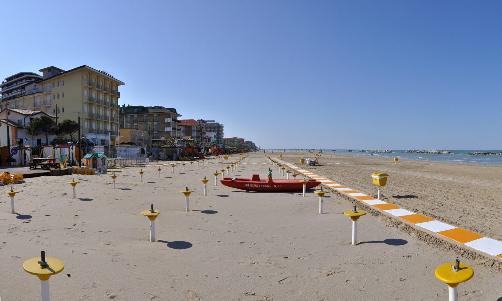 SHOKUESE/ Banda me 10 shqiptarë rrahin nënën dhe dy djemtë