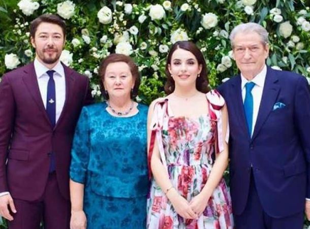 Armina flet hapur: Ju tregoj si i kam raportet me Sali dhe Liri Berishën