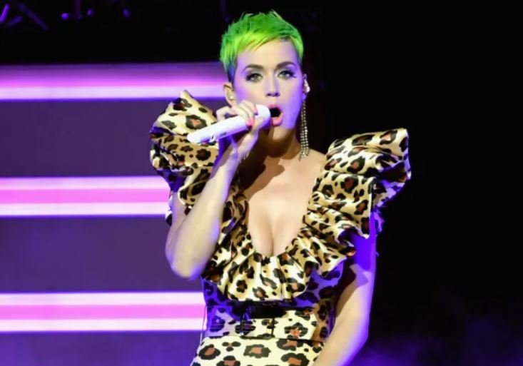 DETAJE/Hiti “Dark Hose” i kopjuar, Katy Perry përballet me gjyqin dhe akuzat e rënda