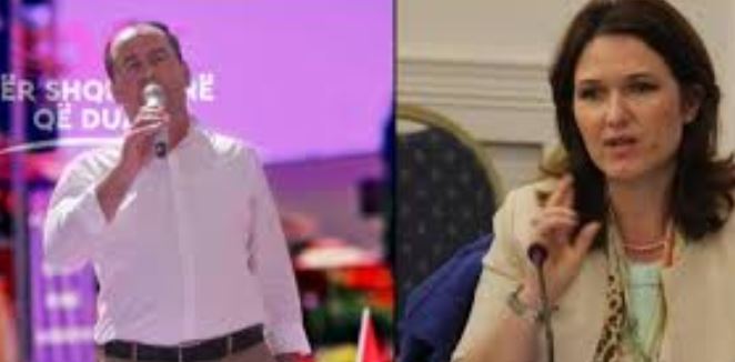 Sjellja e rilindasve/Kryetari monist i Përrenjasit hap derën me kaçavidë, futet në bashki pas orarit zyrtar