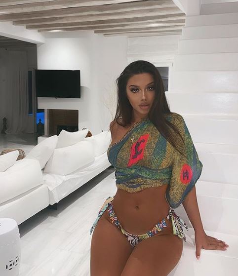 FOTO/Rasheli e ka mbushur kupën me pozat e fundit, me bikini i duket vetja bombë femër