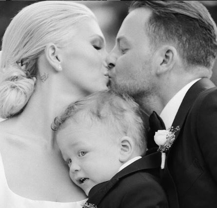 “Vuaj nga depresioni”, trashëgimtarja e Top Channel në momente të vështira: U zura me nënën dhe motrën