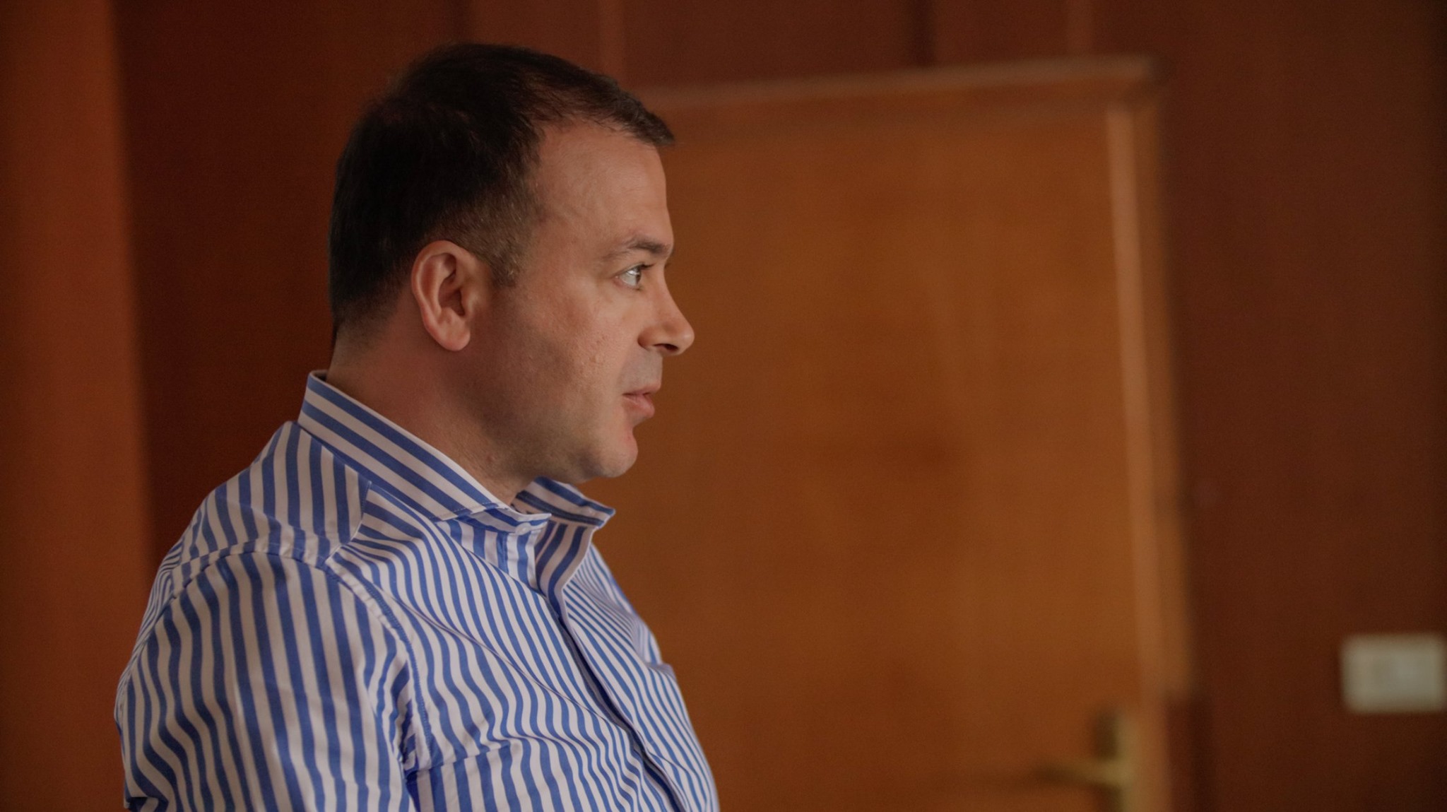 Valdrin Pjetri depoziton gjurmët e gishtave në polici