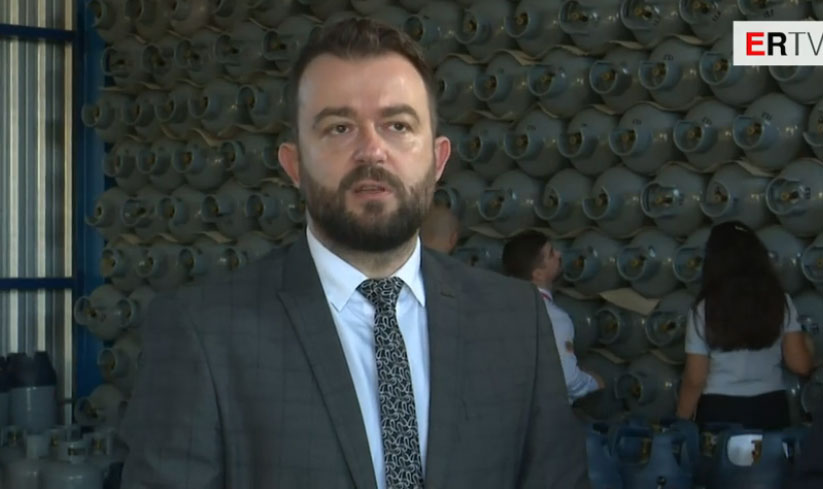 Qeveria “harroi” pasojat e tërmetit dhe fillon aksionin ndaj bizneseve, bllokohen 1.6 mln litra gaz