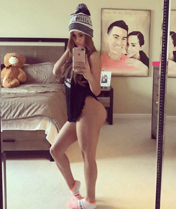 FOTO/Hakerat sulmojnë dhe prezantuesen më të bukur, i nxjerrin videon seksuale