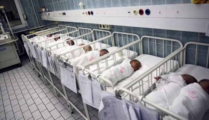 Tragjedi në Algjeri, digjen e ndërrojnë jetë 8 foshnja në maternitet