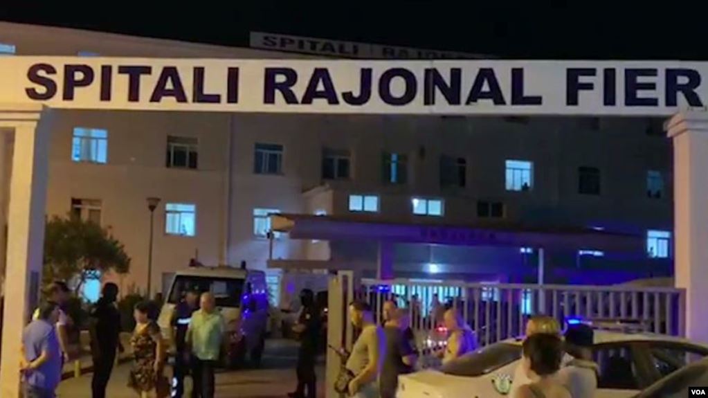 VOA: Krimet e Rënda po hetojnë ngjarjen tmerruese në Spitalin e Fierit