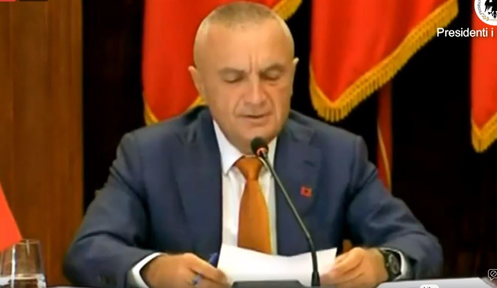 “Kuvendi do digjej”, Meta flet sërish për dokumentin sekret: Ju duket shpikje e presidentit….