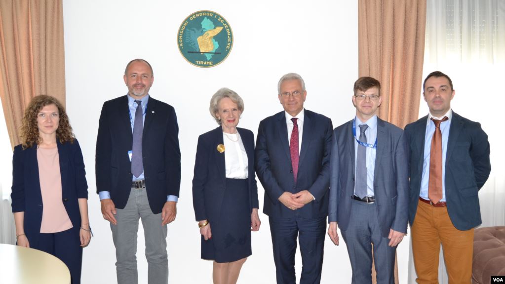 Zeri i Amerikes: Zgjedhjet e 30 qershorit, administrate publike u përball me presione direkte dhe indirekte