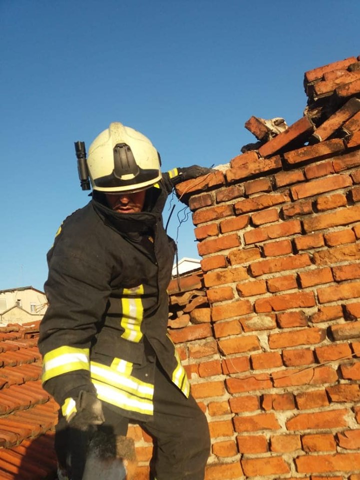 Ish-ministri i kthehet ashpër Velisë: Më i sigurtë kur nuk jam me ty!